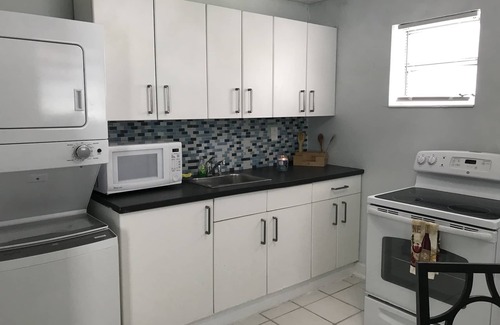 Buena Vista Cottage | Cozy 1 bedroom cottage - Z amazing heart of Miami