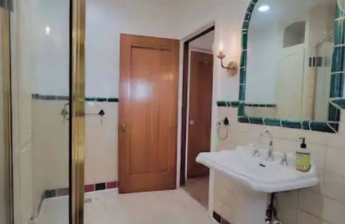 West Covina House | Cozy 1-bedroom estate with WiFi, AC in lovely West Covina. Private Entry.