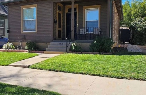 Northside Apartment | Cozy 1-Bedroom Furnished Gem Near Hospitals
