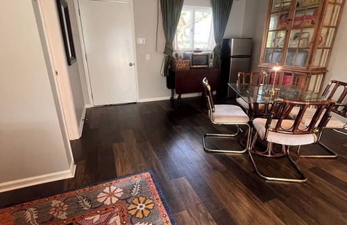 Little Rock House | Cozy 1-bedroom guest house in quiet Robinwood division within Little Rock.
