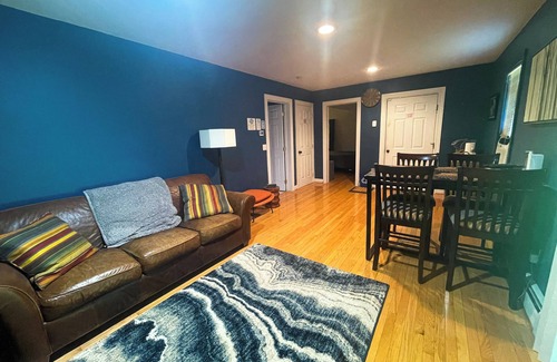 Middle Hope Apartment | Cozy 1-bedroom guest suite in lovely Beacon with AC, WiFi
