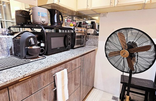 Pinagsama Condo | Cozy 1-bedroom hideout with highspeed WiFi in McKinley