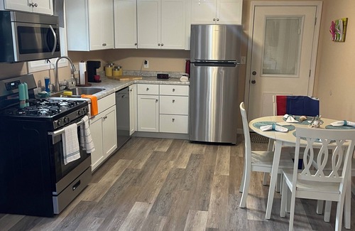 Circleville House | Cozy 1-bedroom home in Circleville with AC, Walking distance Hargus Lake.