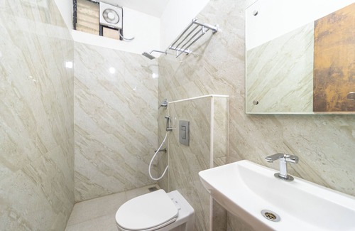 Periamet Apartment | Cozy 1-bedroom hotel suite in pleasant Chennai with AC, WiFi