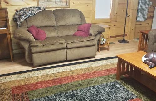 Elgin House | Cozy 1-bedroom house in charming Allardt with AC, WiFi