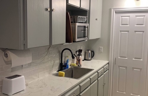 Chelmsford Apartment | Cozy 1 bedroom in the heart of Chelmsford!