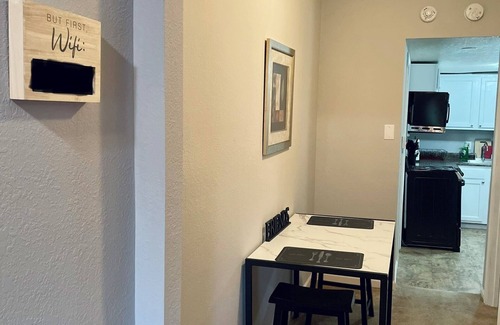 Mount Pleasant House | Cozy 1 Bedroom Located Downtown/Close to Soaring Eagle/CMU
