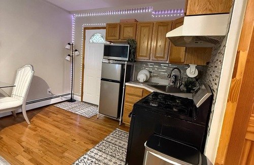 Country Club Apartment | Cozy 1-bedroom lower level apartment with WiFi, AC in charming The Bronx