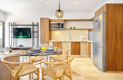 Zazil-ha Apartment | Cozy 1-Bedroom, Stunning Amenities in Playa del Carmen