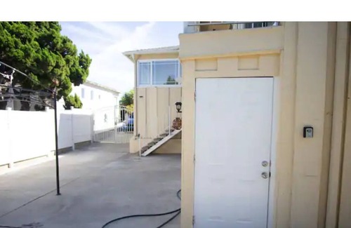 Monterey Park Apartment | Cozy 1 Bedroom near DTLA★Sleeps 4★Pet Friendly