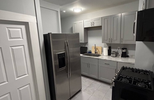 Lowell Apartment | Cozy 1 Bedroom Near UMASS Lowell