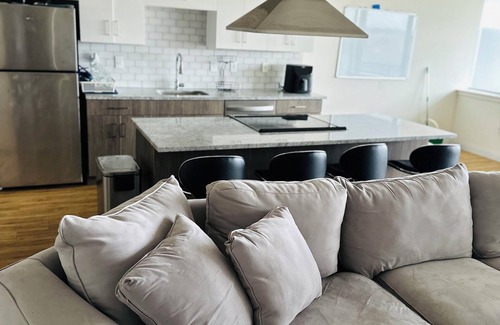 Wynnefield Condo | Cozy 1 Bedroom Oasis with Stunning Views & Easy Access to Attractions!