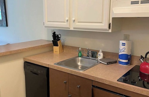 Hancock Apartment | Cozy 1-bedroom Suite in Jiminy Peak Resort, with Wi-Fi, Pool, Fitness & More!