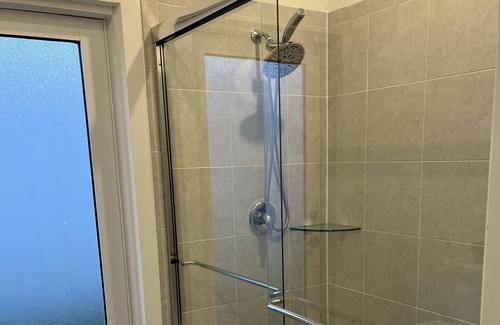 Richmond West Apartment | Cozy 1 bedroom suite