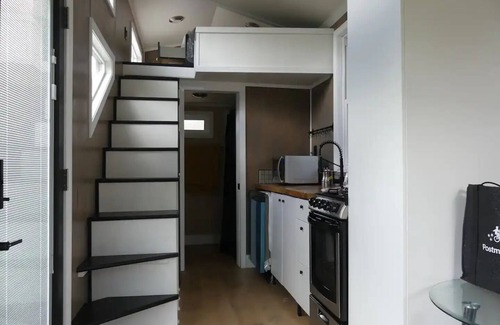 Deckers House | Cozy 1-bedroom Tiny House on Platte River with AC, WiFi