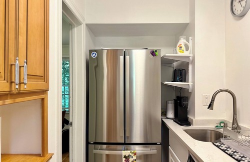 Bethesda House | Cozy 1-bedroom townhome in Bethesda nr NIH and Metro