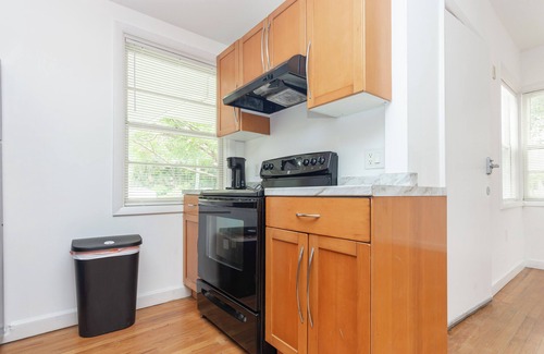 Nurmi Isles Apartment | Cozy 1-bedroom apartment in charming Fort Lauderdale