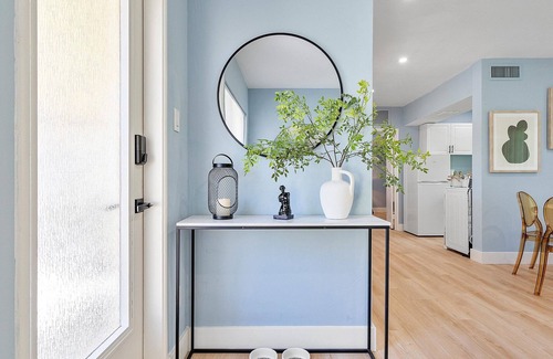 Las Olas Isles Condo | Cozy 1-bedroom condo in beautiful Las Olas Blvd & Beach, Free Parking