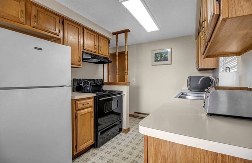 Niagara Falls Apartment | Cozy 1 bedroom apartment with free parking