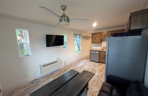 Chattaroy House | Cozy 1-bedroom with AC and WiFi in charming Chattaroy