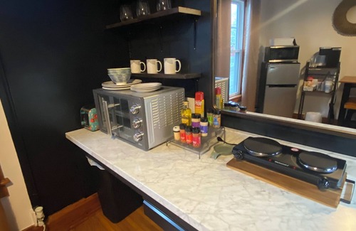 Hamburg Apartment | Cozy 1-bedroom with AC and WiFi in superb Hamburg