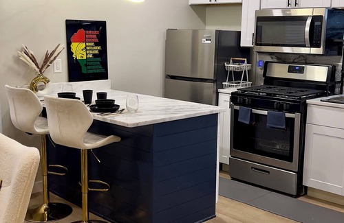 Medical District Apartment | Cozy 1-bedroom with AC and WiFi in amazing Memphis downtown apartment.n