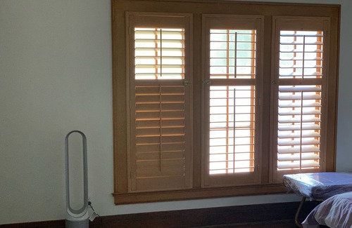 Glendora House | Cozy 1 bedroom with private bathroom and free parking