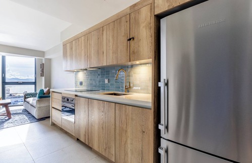 Kingston Apartment | Cozy 1-bedroom with WiFi, fitness room and pool in charming Kingston