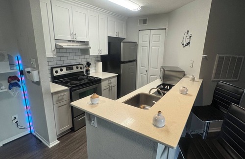 Dunwoody Apartment | Cozy 1-bedroom with WiFi and fitness room in charming Dunwoody