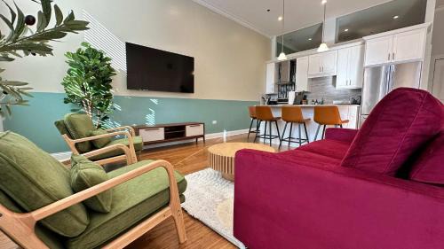 Near West Side Apartment | Cozy 1 BR 1 Parking Sleeps 4
