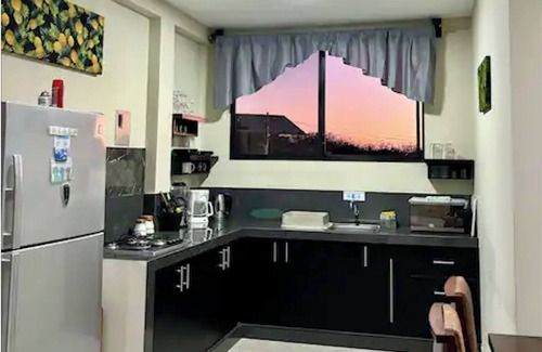 Puerto Baquerizo Moreno Apartment | Cozy 1 bedroom apartment, 5min walk to the sea!