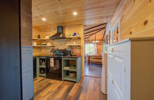 North Windham Cabin | Cozy 100-year-old Maine camp, steps to Little Sebago Lake