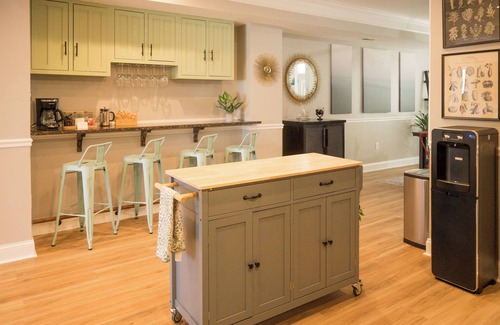 Brightwood Park House | Cozy 12 ppl home with BBQ grill, fire pit and office space in NW Washington DC.