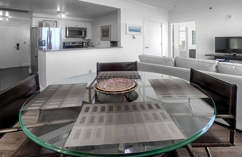 Coconut Grove Condo | Cozy 1BD/1.5BA @ Hotel Arya w/Beautiful View & Free Parking