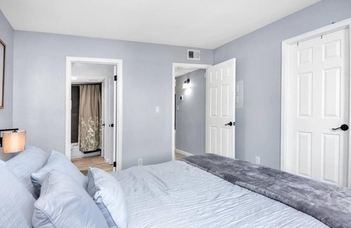 Arrowhead Lakes House | Cozy 1bd in of Old Town Heated HotTub
