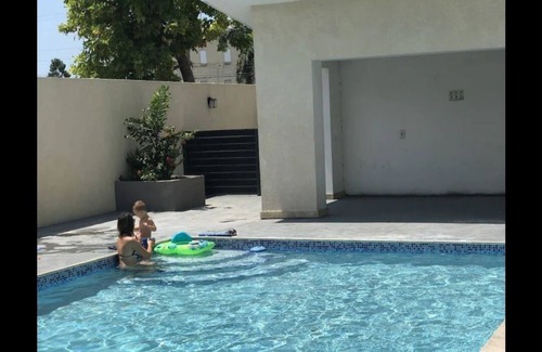 Kingston Apartment | Cozy 1bed apt with balcony, pool in the heart of Kgn
