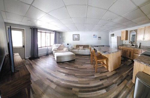 Medford Apartment | Cozy 1Bedroom in the heart of Historical Downtown Medford