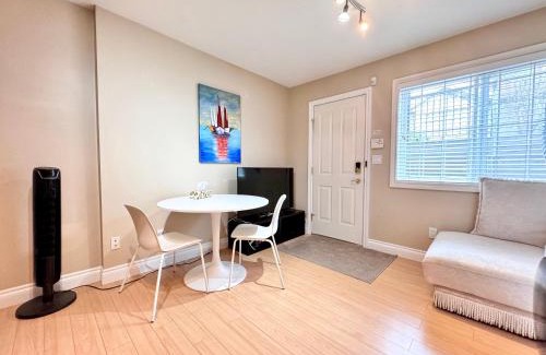 Marpole Apartment | Cozy 1bedroom Suite in Vancouver Westside