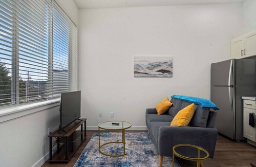 South Tacoma Condo | Cozy 1BR/1BA Apartment near Colleges