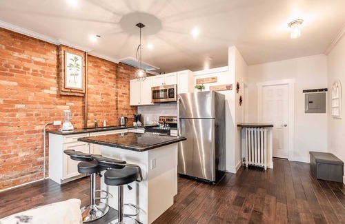 Central Hamilton Apartment | Cozy 1BR Condo on James Street North!