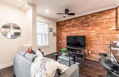 Central Hamilton Apartment | Cozy 1BR Condo on James Street North
