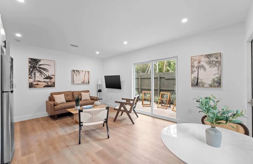 Victoria Park Apartment | Cozy 1BR Getaway-Victoria Park, Near Beach