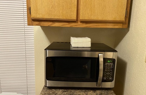 Newport News House | Cozy 1br Home near the ocean with two Roku TVs.