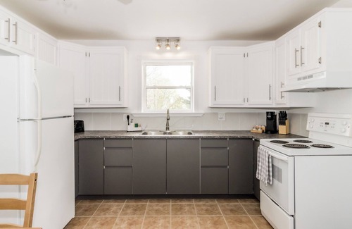 Annapolis Valley House | Cozy 1BR Home on 1 Acre | Furnished | All-Inclusive Monthly