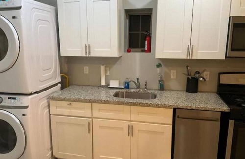 Greenville Apartment | Cozy 1BR Jersey City Apartment