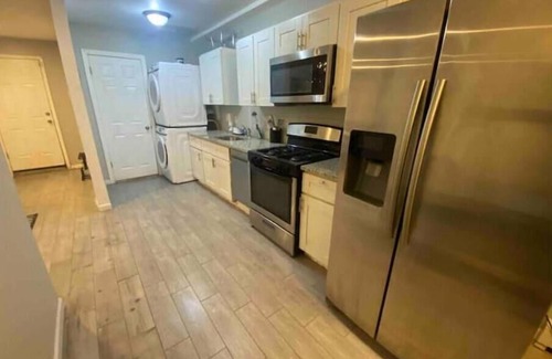 Greenville Apartment | Cozy 1BR Jersey City Apartment