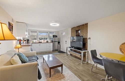 Briarcliff Heights Apartment | Cozy 1BR Near Emory + VA | Pet-Friendly Stay