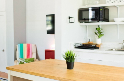 East Hill Apartment | Cozy 1BR Place in Pensacola