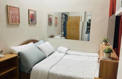 Virac House | Cozy 1BR Unit with Full Bathroom,Kitchen, Wifi at Sonia's Island Stay