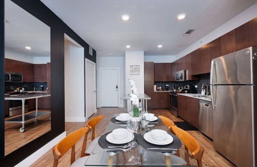 King William Apartment | Cozy 1BR w/Gym, Parking, Near King Wms&Towers